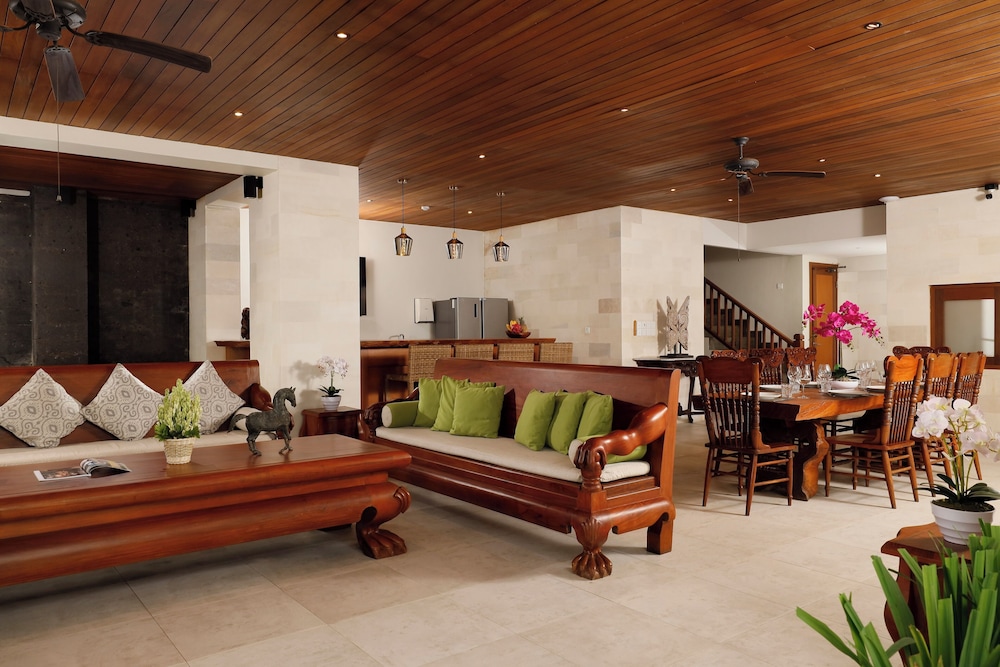 The Bija Villas Canggu 14/35