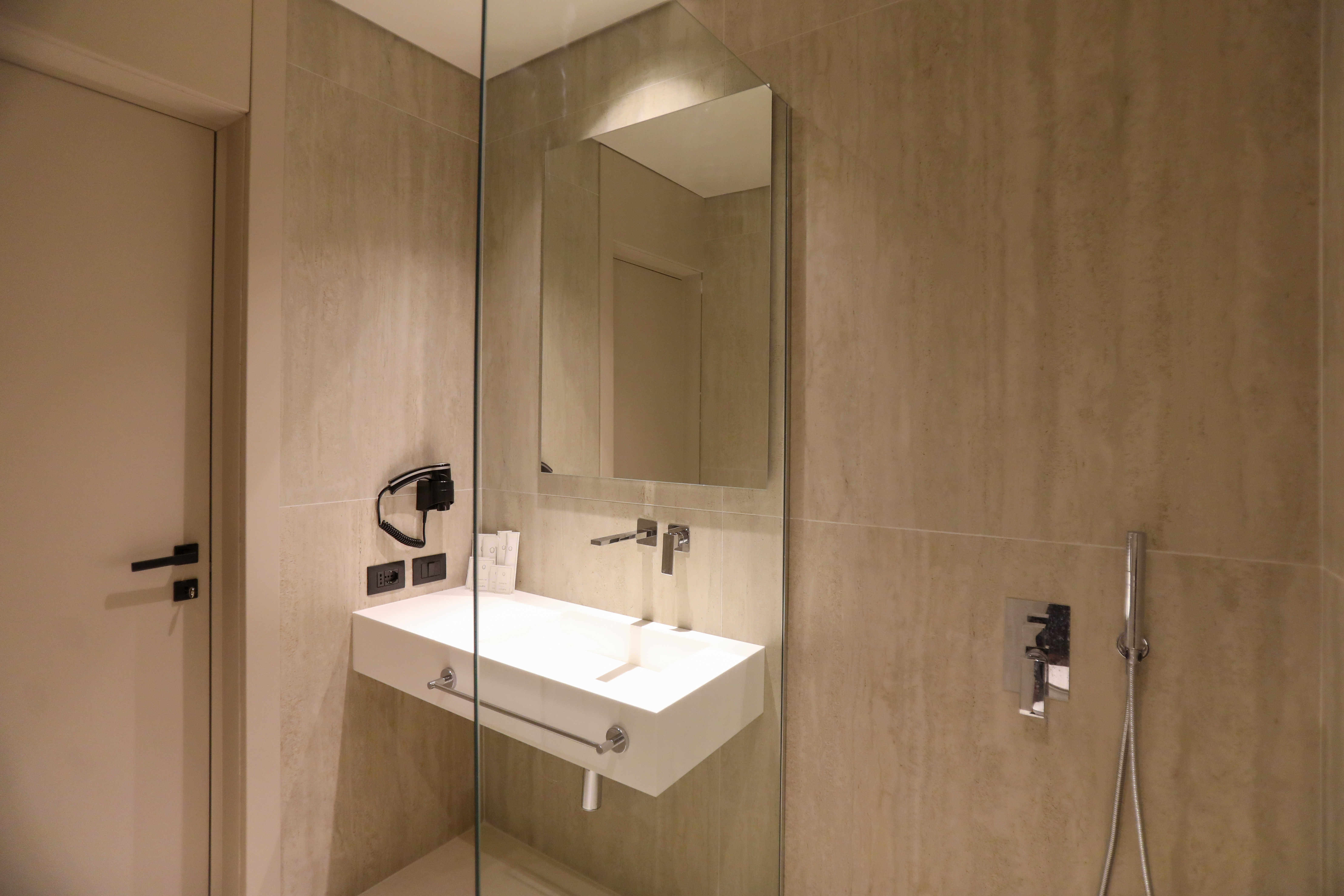 Sol Boutique Hotel 64/64