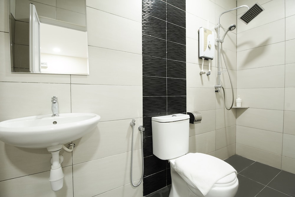 M S Hotel Tengku Kelana KTM Klang 24/31