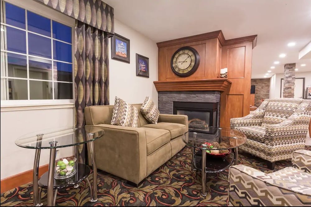 Ramada By Wyndham Portland 23/35
