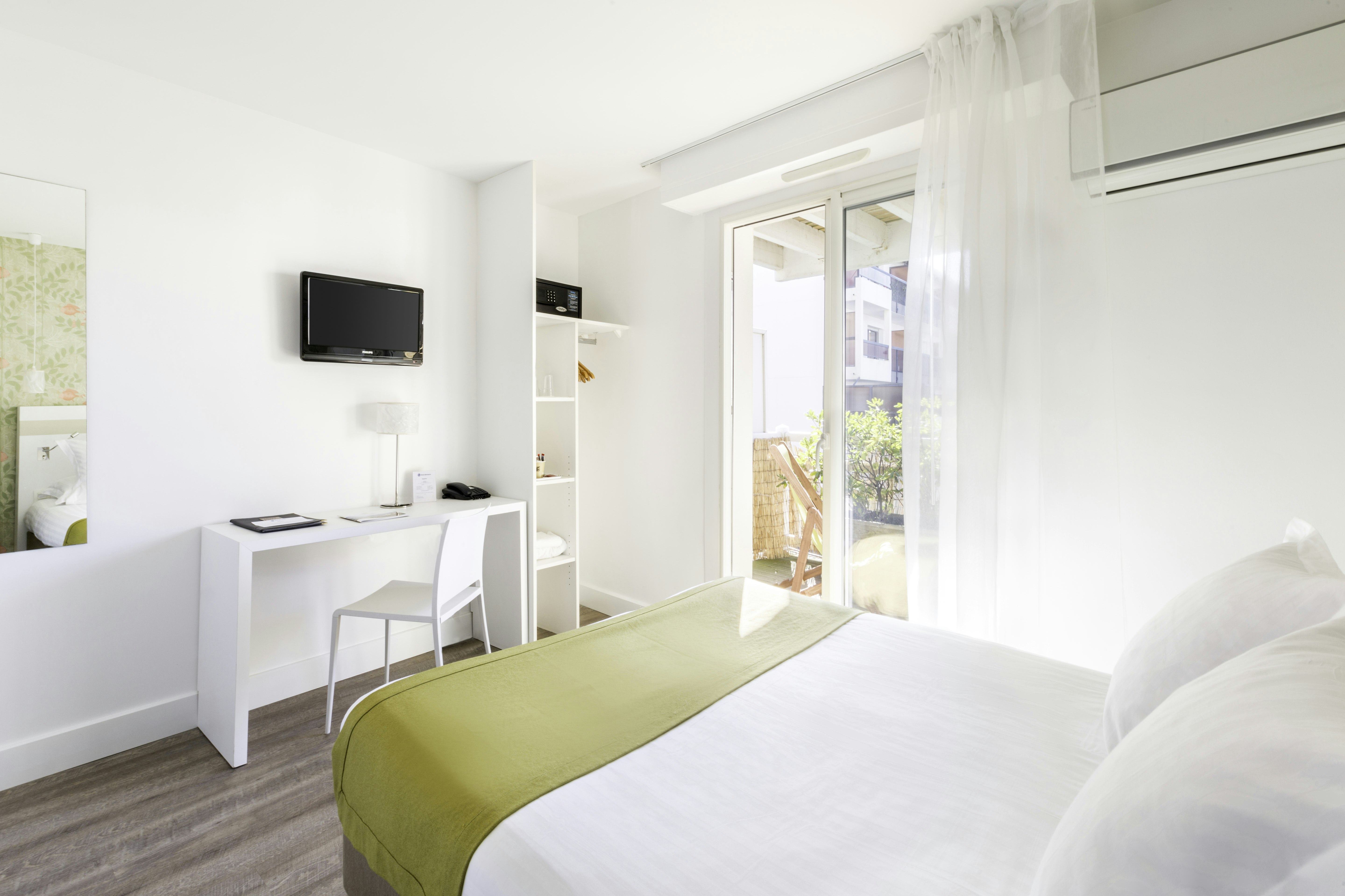 Hotel Kemaris 31/41