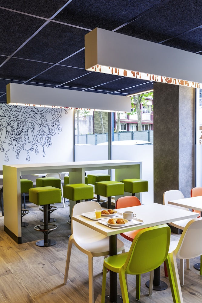 Ibis Budget Paris Clichy Mairie 50/65