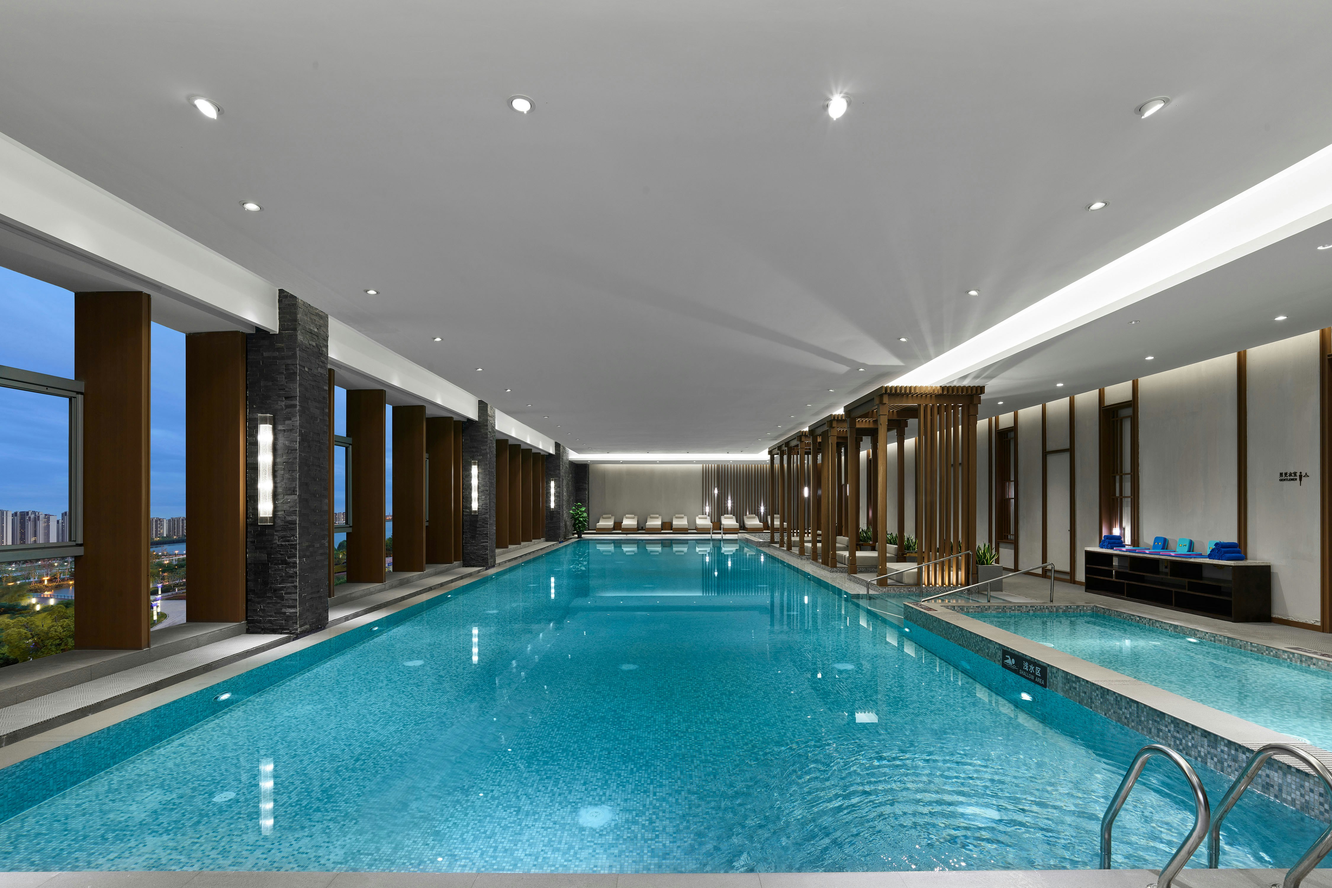 Hilton Suzhou Yinshan Lake 18/72
