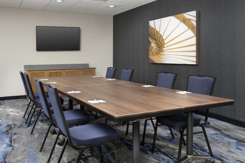 Fairfield Inn & Suites By Marriott New Orleans Metairie 36/41