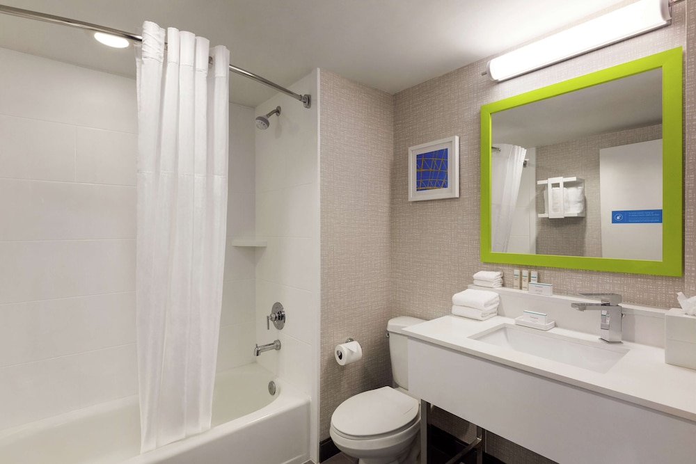 Hampton Inn and Suites Fort Lauderdale Airport South Cruise Port 16/43