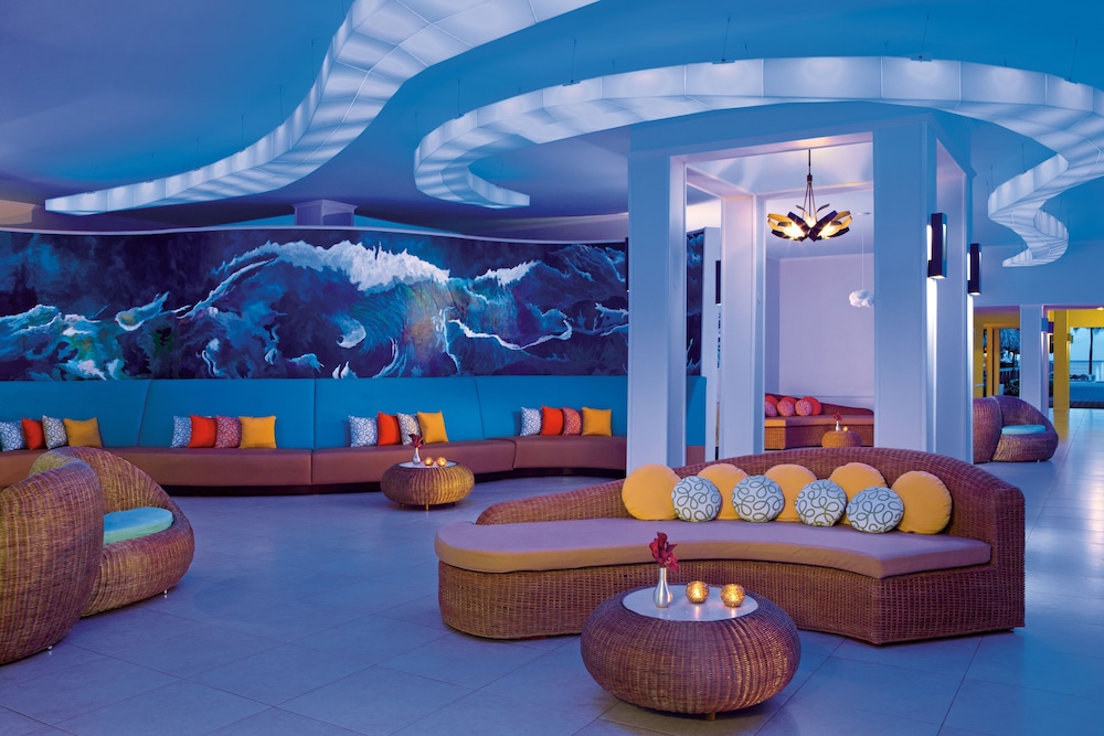 Sunscape Curacao Resort, Spa & Casino - All Inclusive 43/70