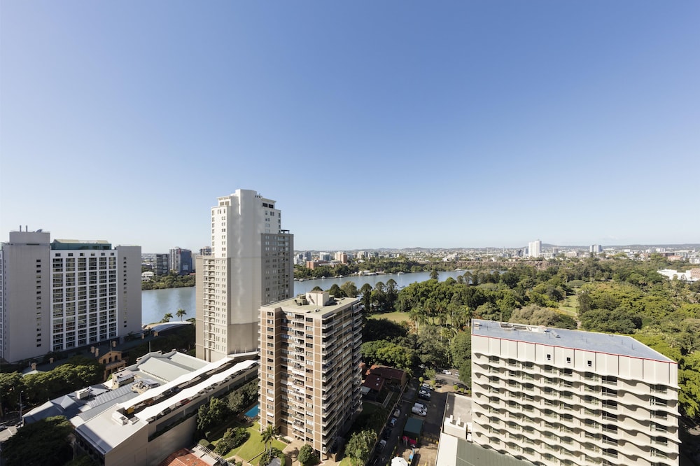Oaks Brisbane On Margaret Suites 58/64