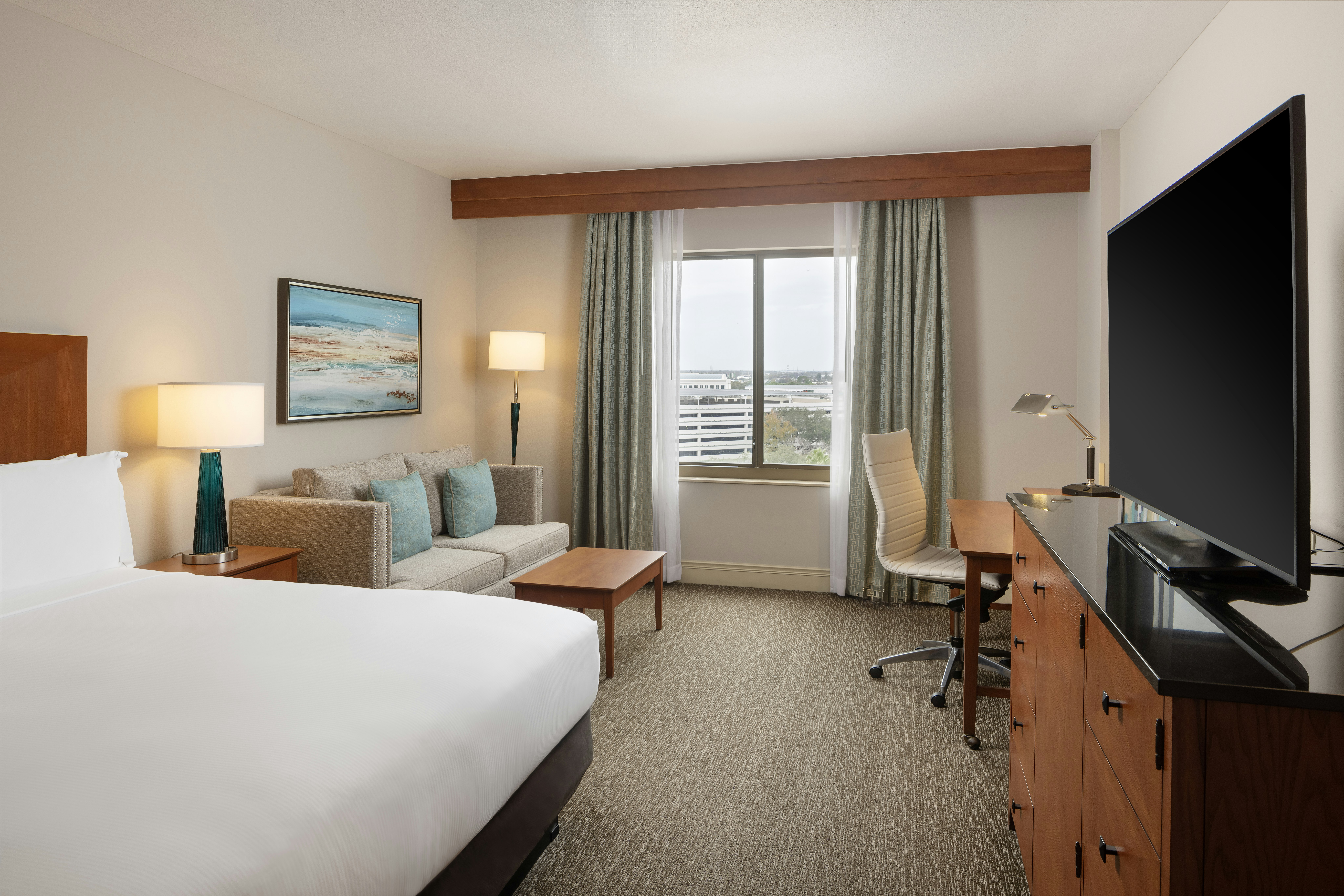 ROOM, KING BED