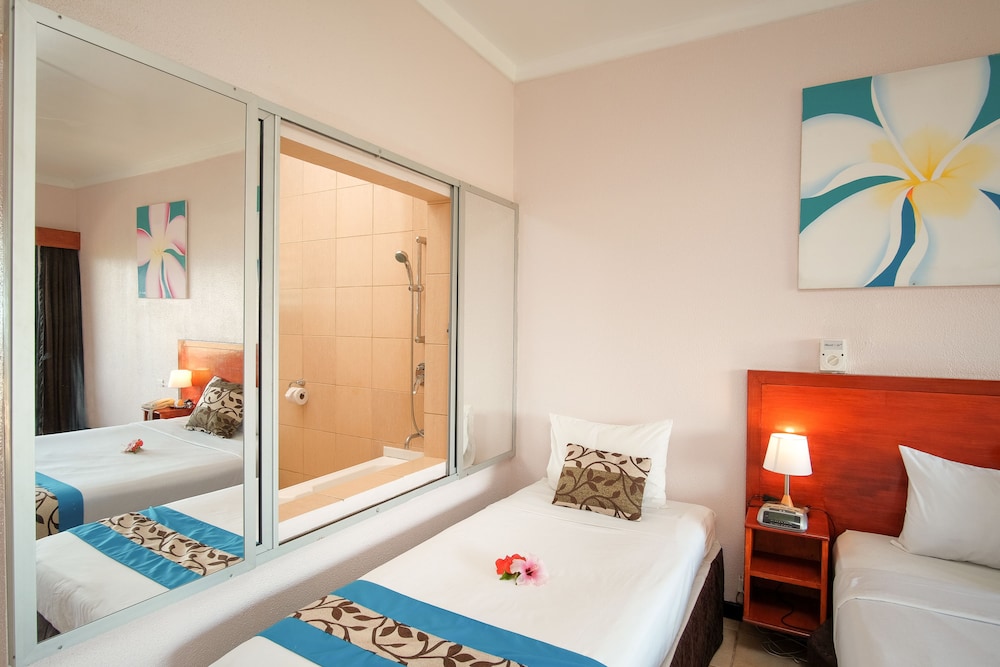 Anchorage Beach Resort 18/31