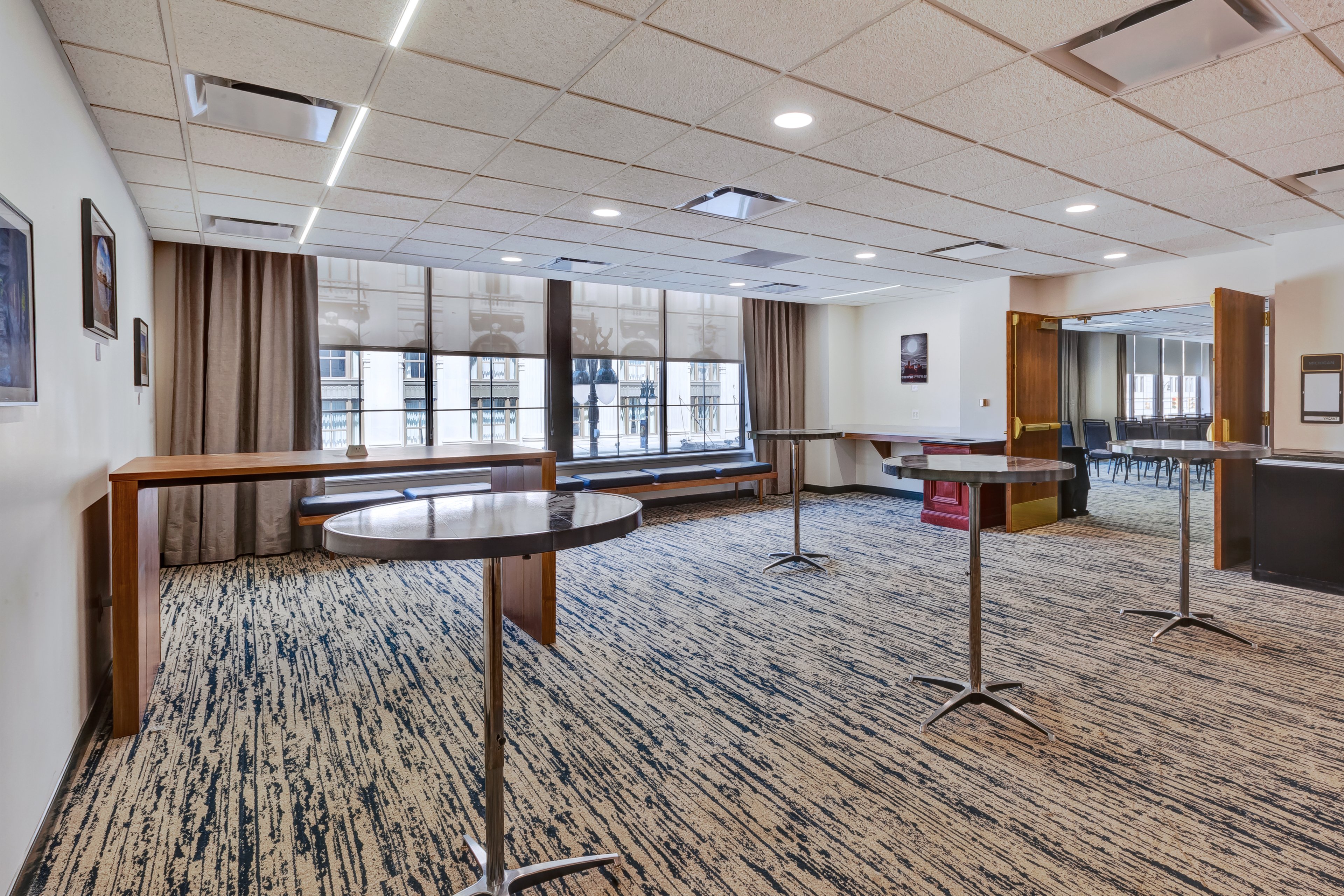 Hotel Indigo Detroit Downtown 49/71