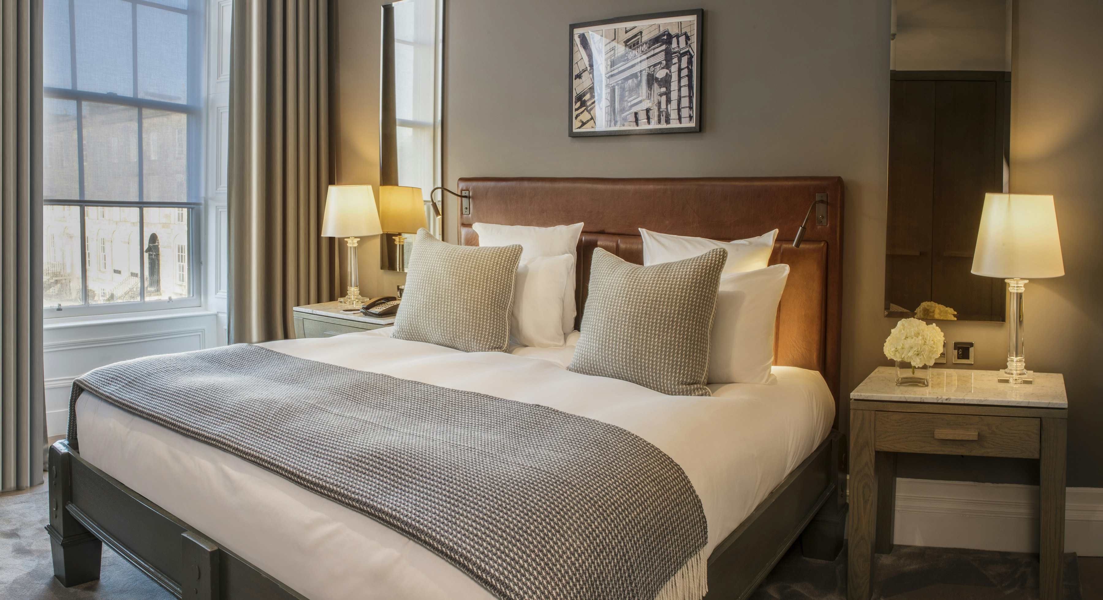 Town House, Suite