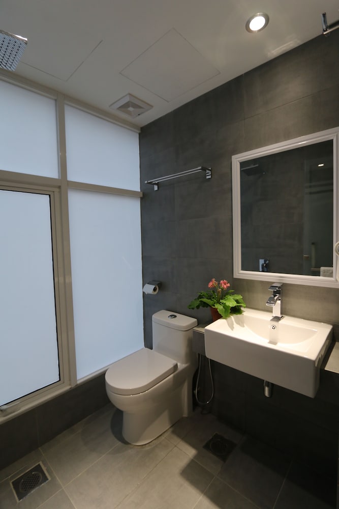 Hotel 99 Sri Petaling @ Bukit Jalil 49/50