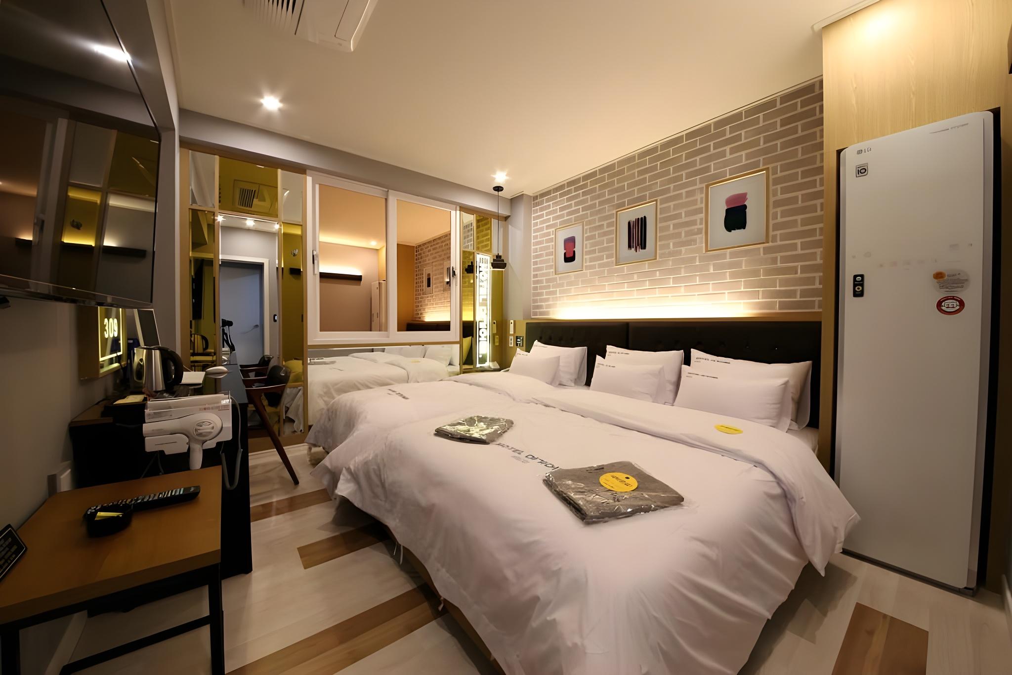 Family, Double Bed