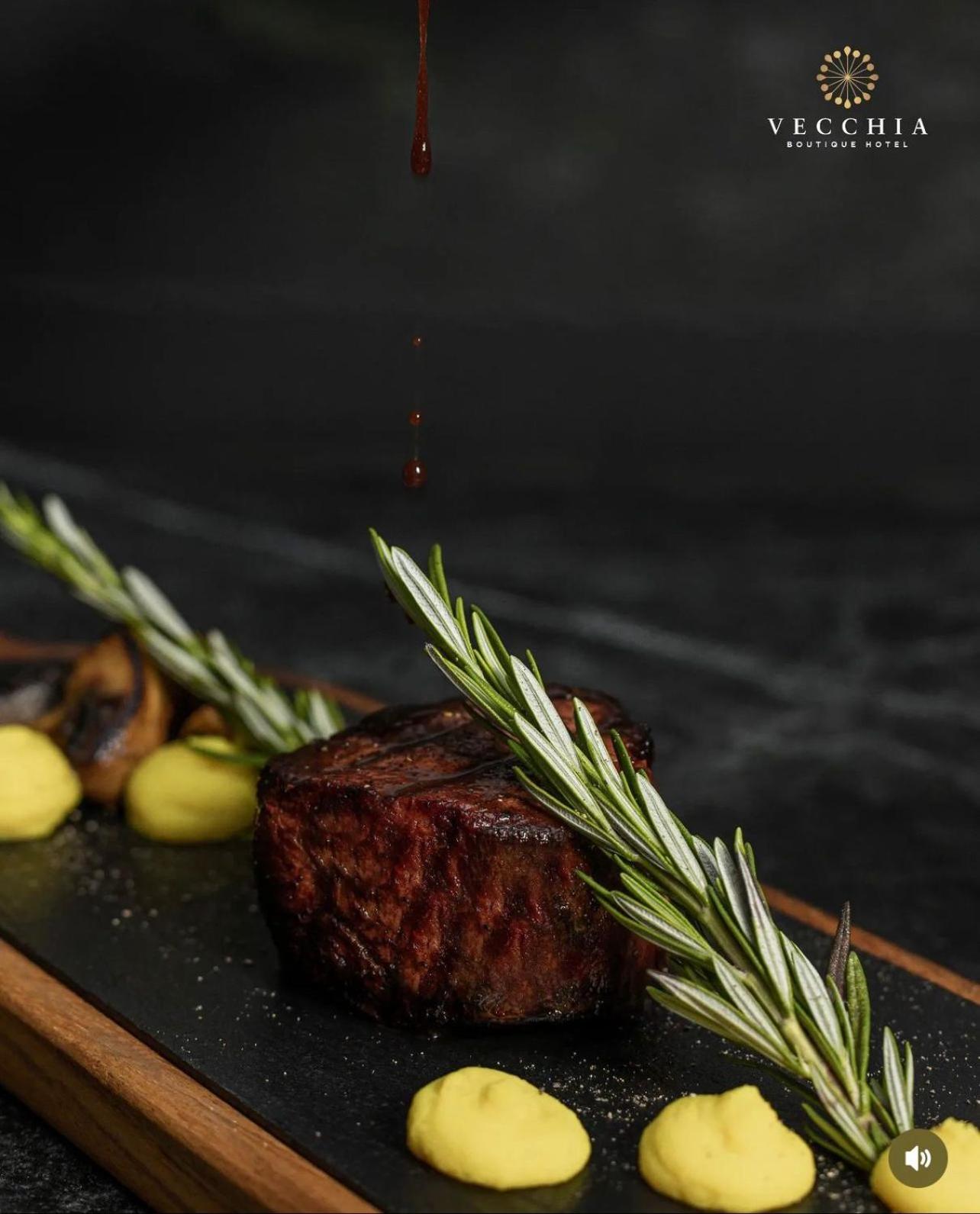 Vecchia Boutique Hotel 40/69
