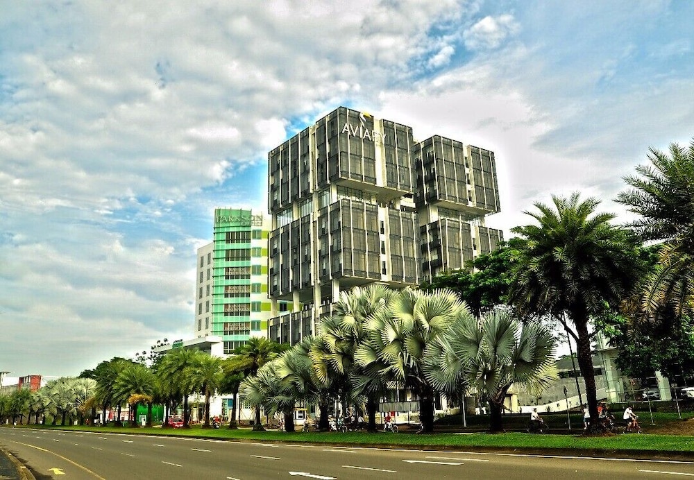 Aviary Bintaro 5/49