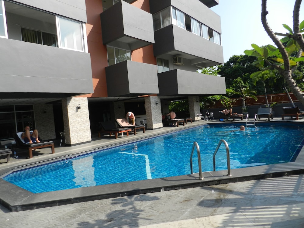 Nanatai Suites 7/50