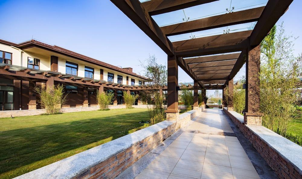 Country Garden Phoenix Hotel Nanchong 33/45