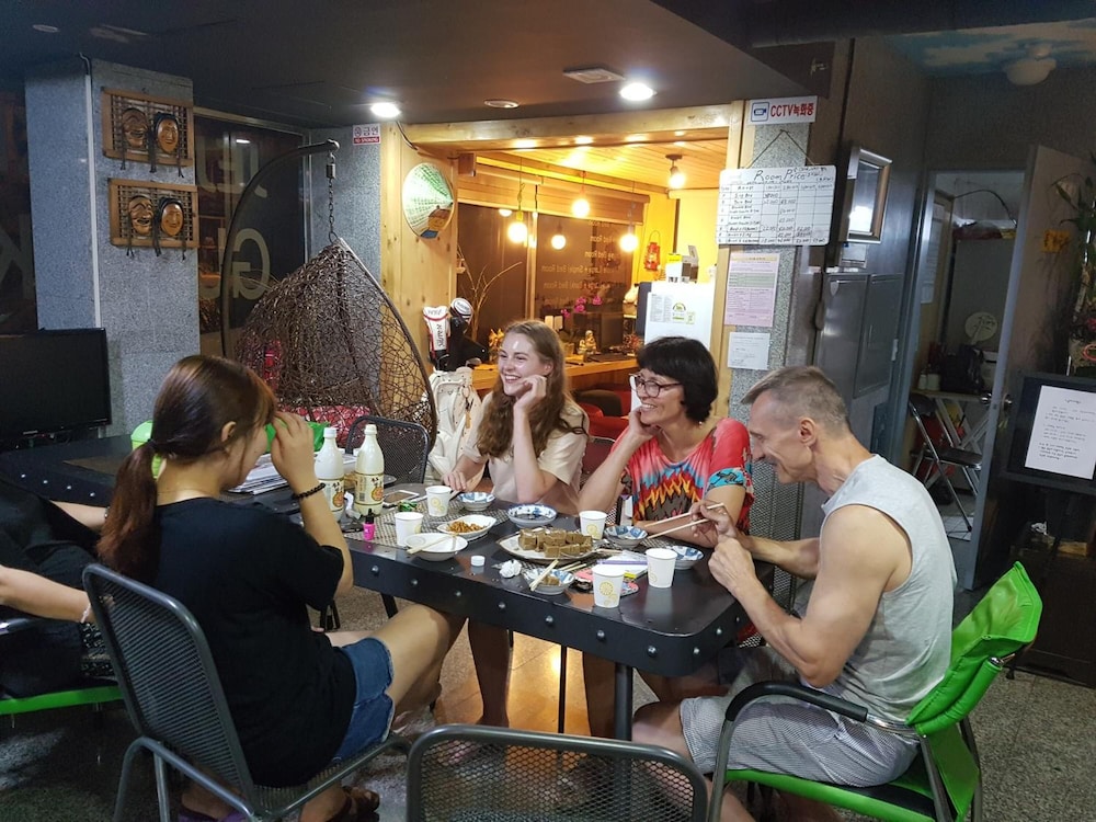 Gudeok Guest House - Hostel 30/50