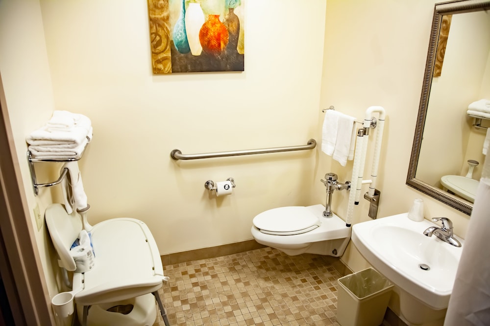 Asbury Inn and Suites 61/66
