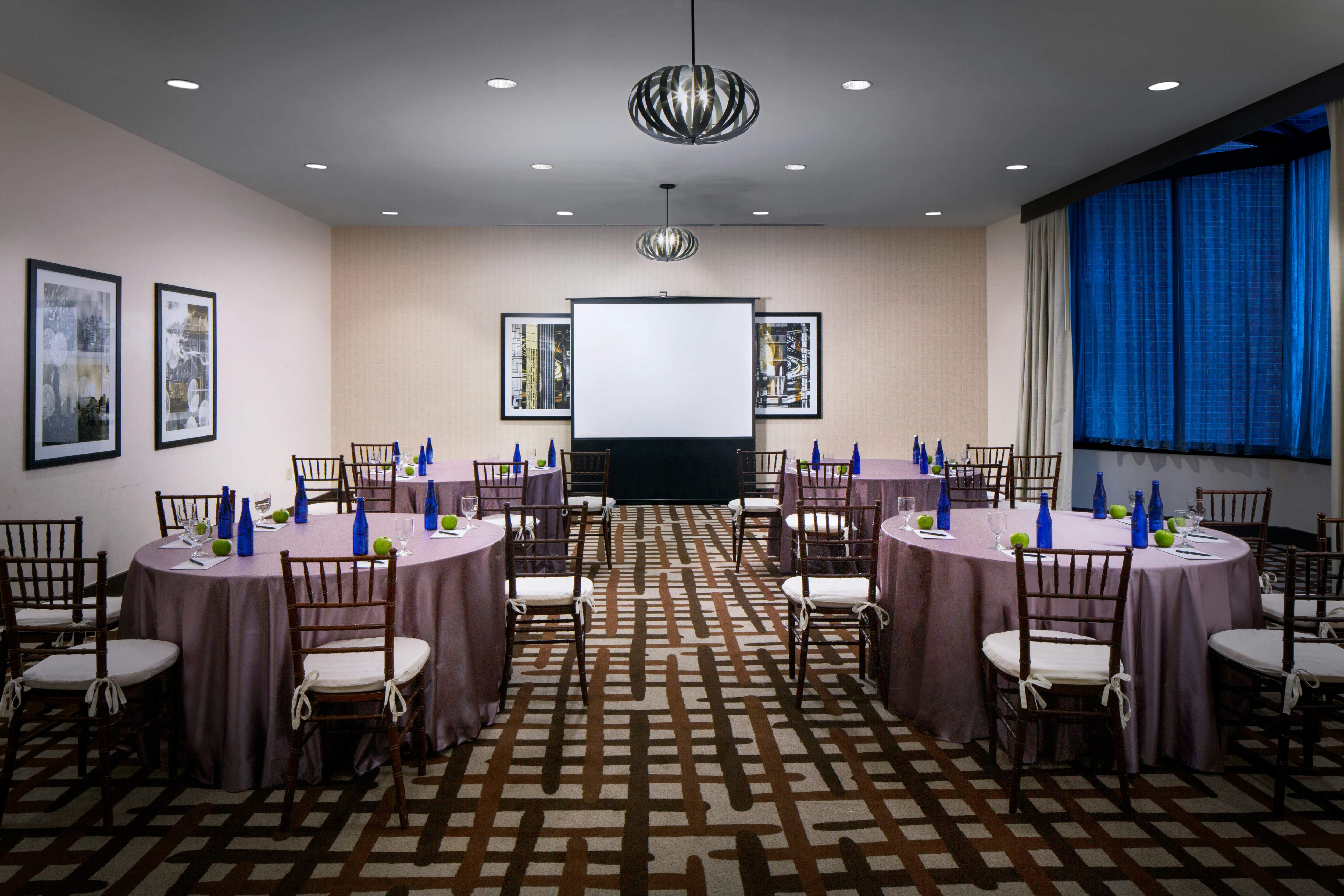 Hilton Albany 67/80