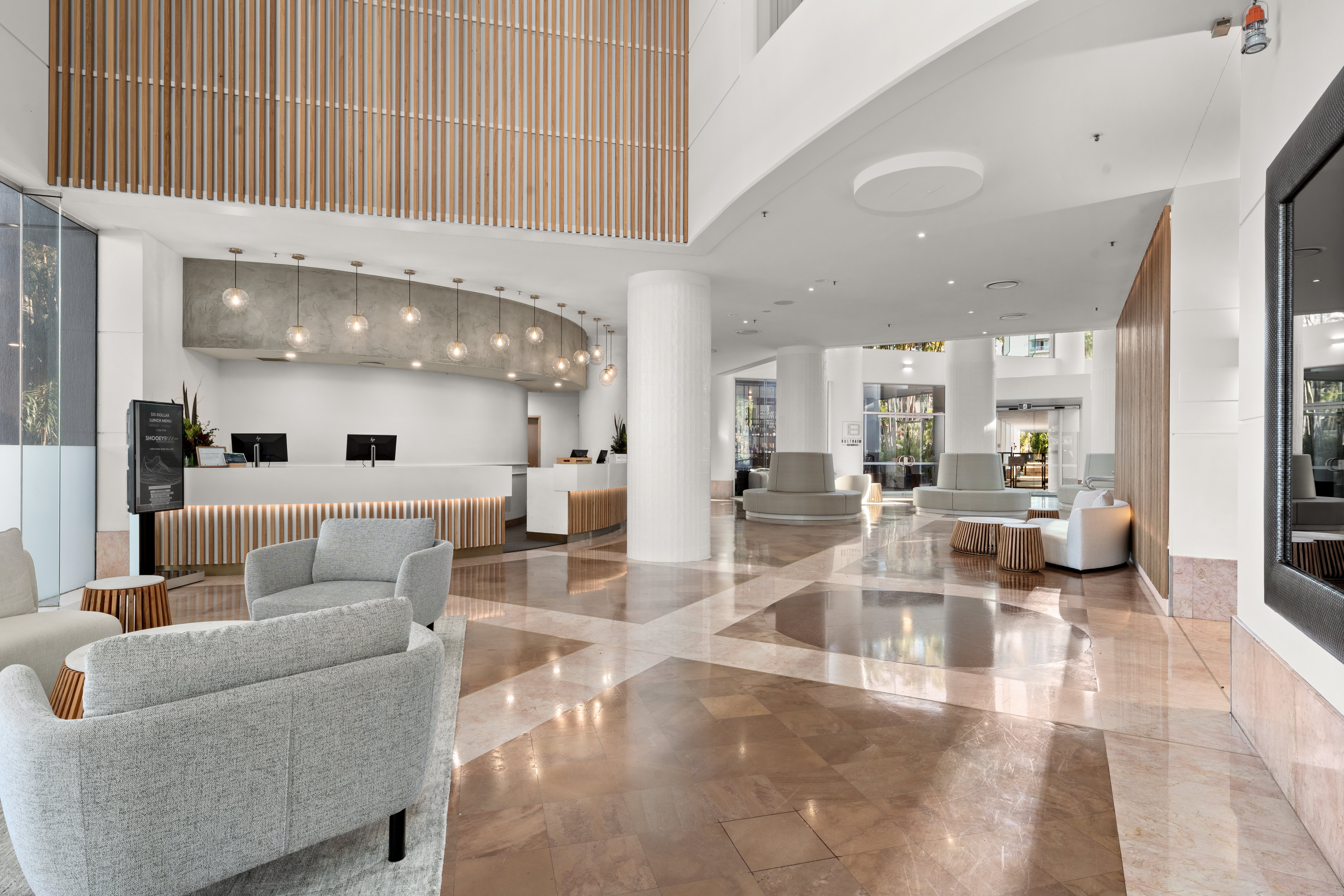 Crowne Plaza Surfers Paradise 45/77