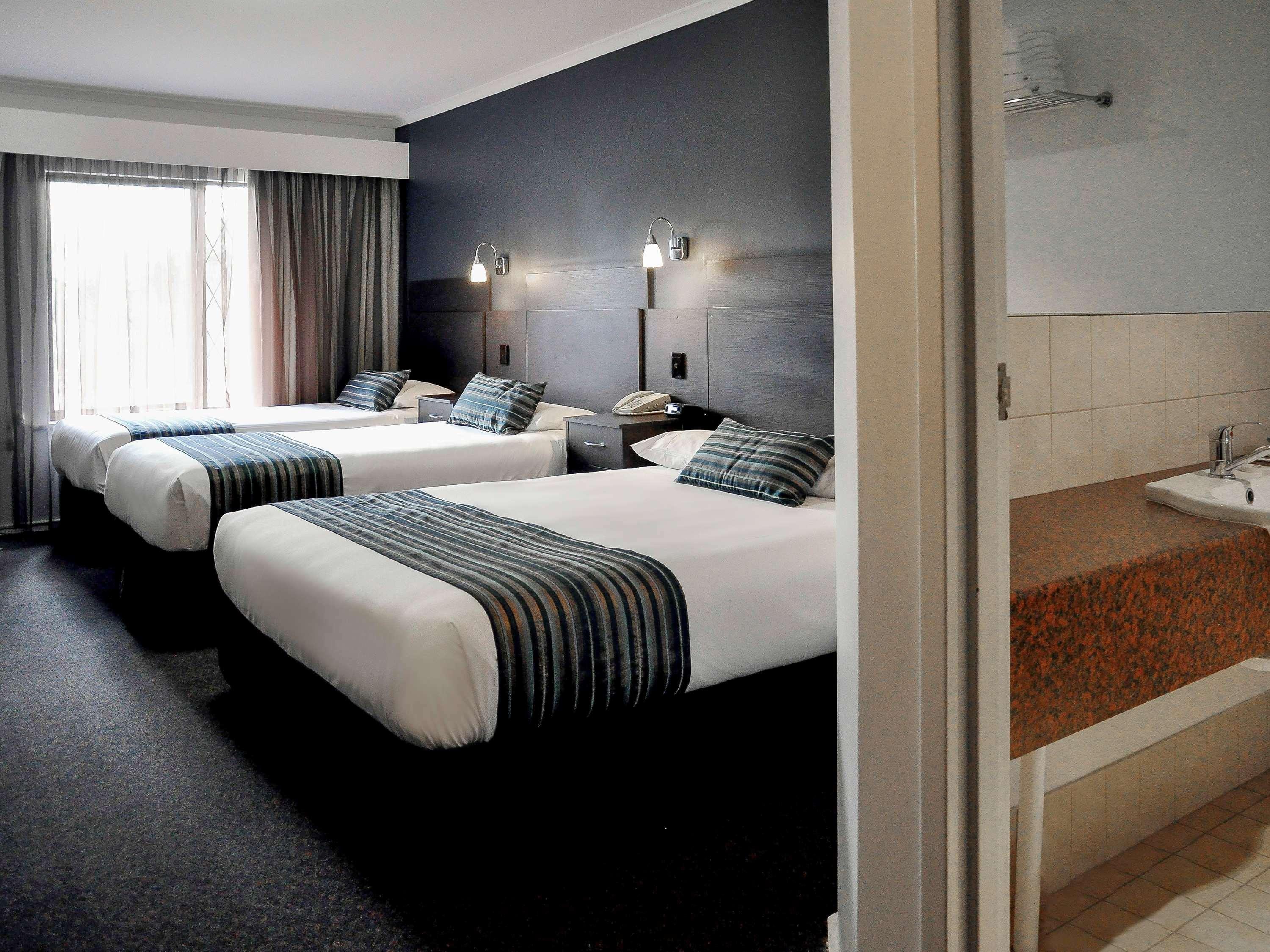 STANDARD, QUEEN AND TWIN BEDS