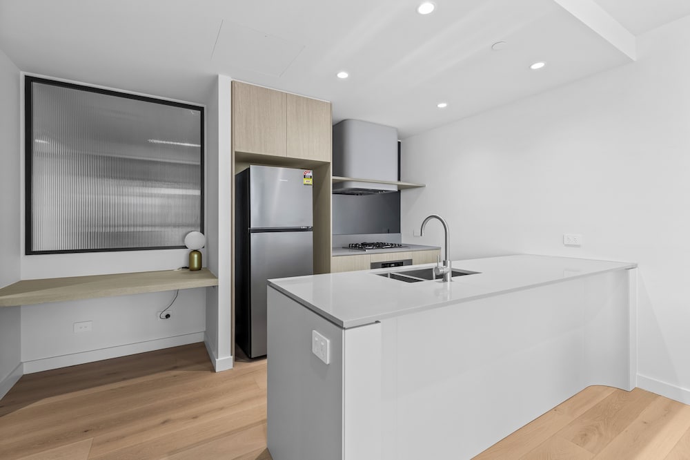 Yves Mermaid Beach Apartments by CLLIX 6/50