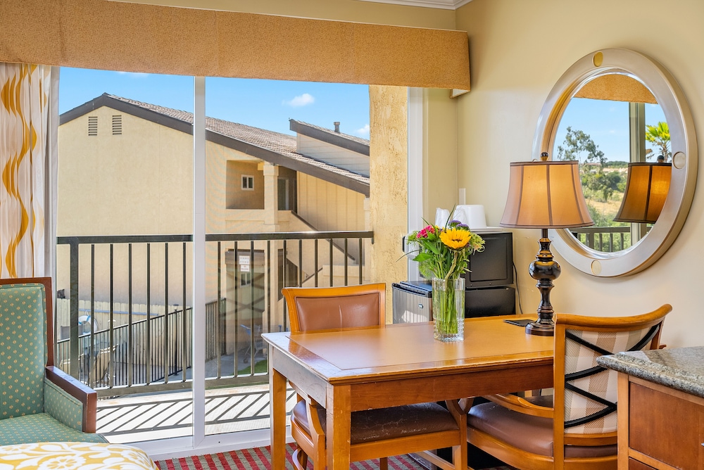 Aloha Inn 39/53