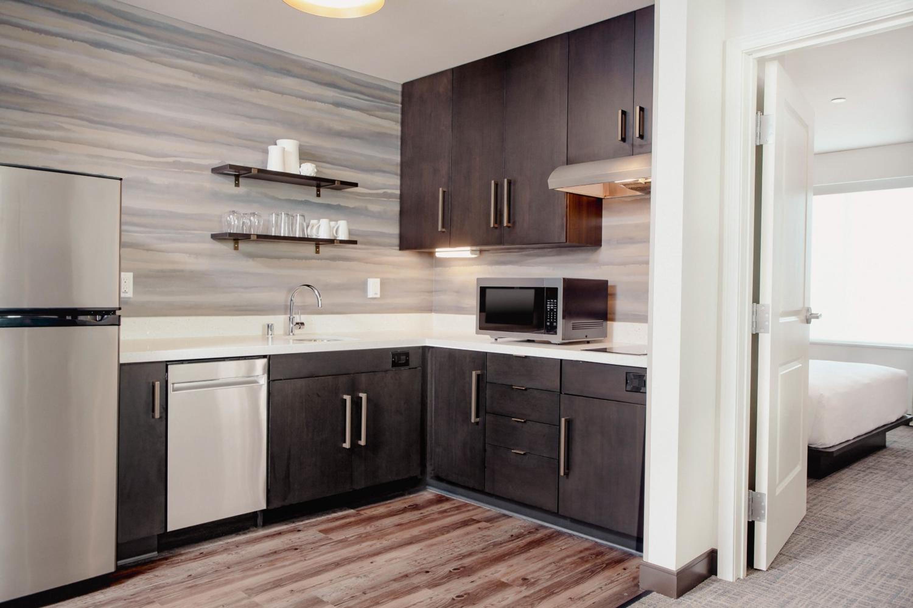 جناح بسرير كينج بغرفة نوم واحدة مع أريكة، Residence Inn by Marriott Loma Linda Redlands 6/6