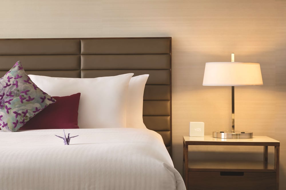 Coast Edmonton Plaza Hotel 17/41