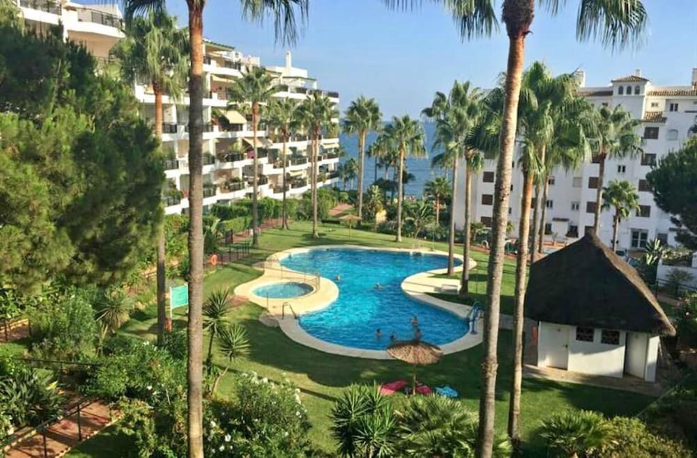 Sky Sea Holidays Calahonda 37/43