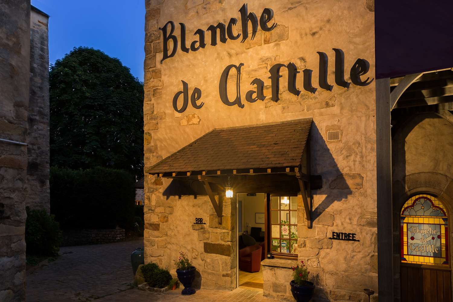 Best Western Blanche De Castille Dourdan 1/22