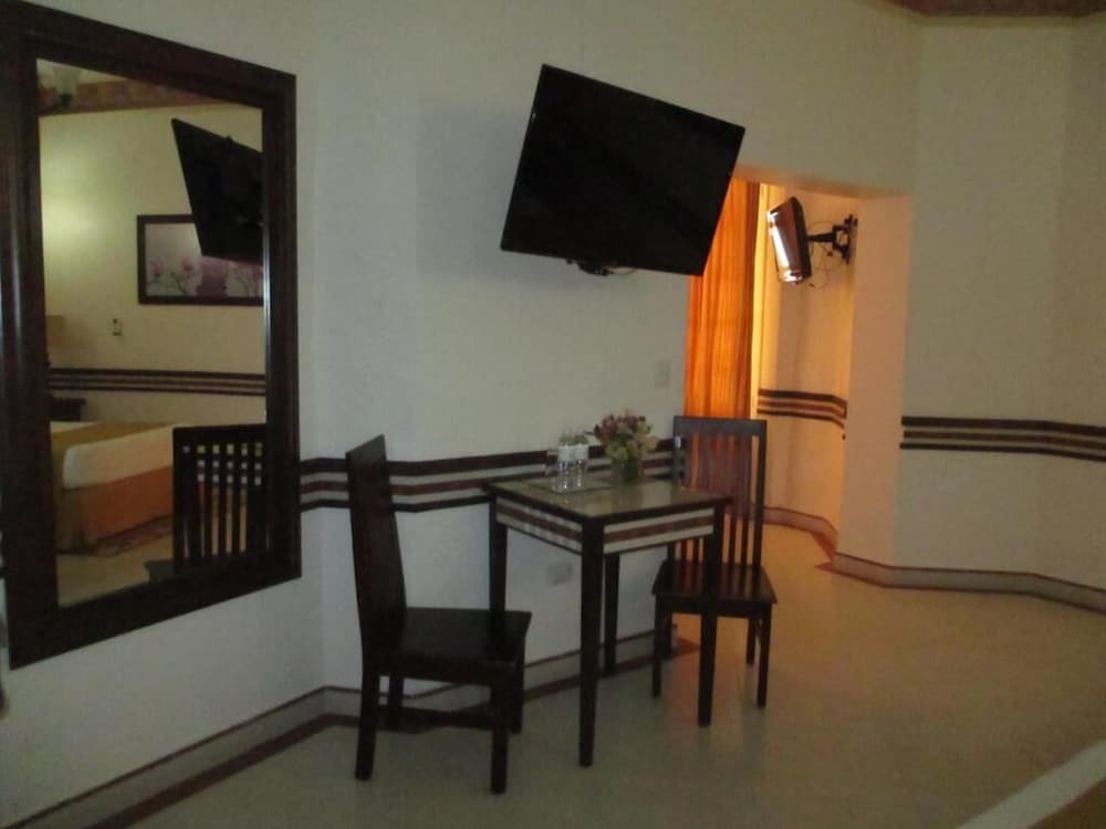 Centro Hotel Villa las Margaritas 55/68
