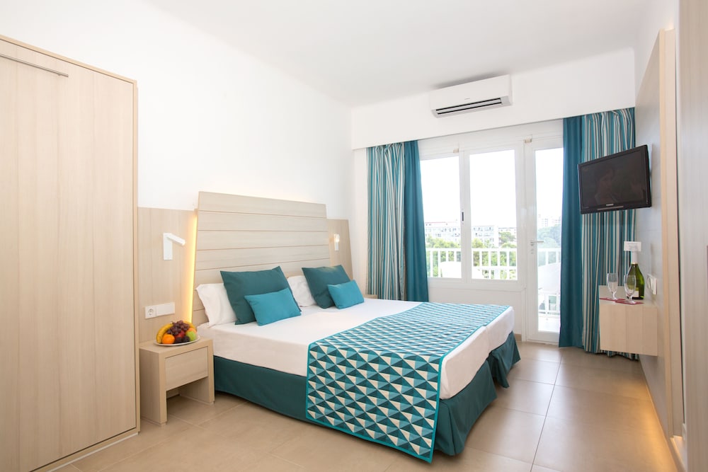 STANDARD, DOUBLE BED, BALCONY