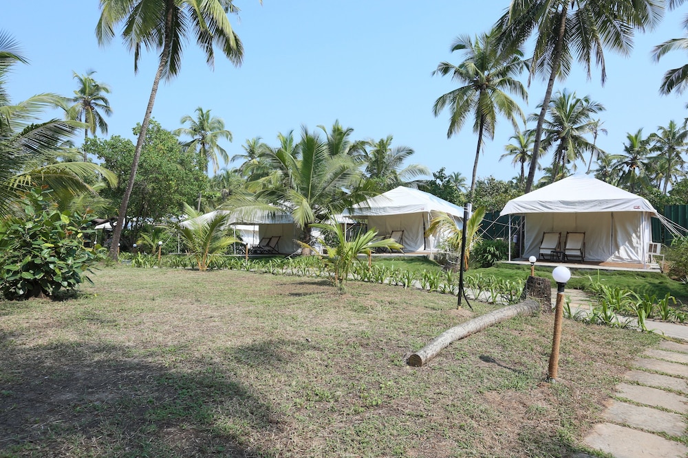 MONTEGO BAY BEACH VILLAGE 39/50