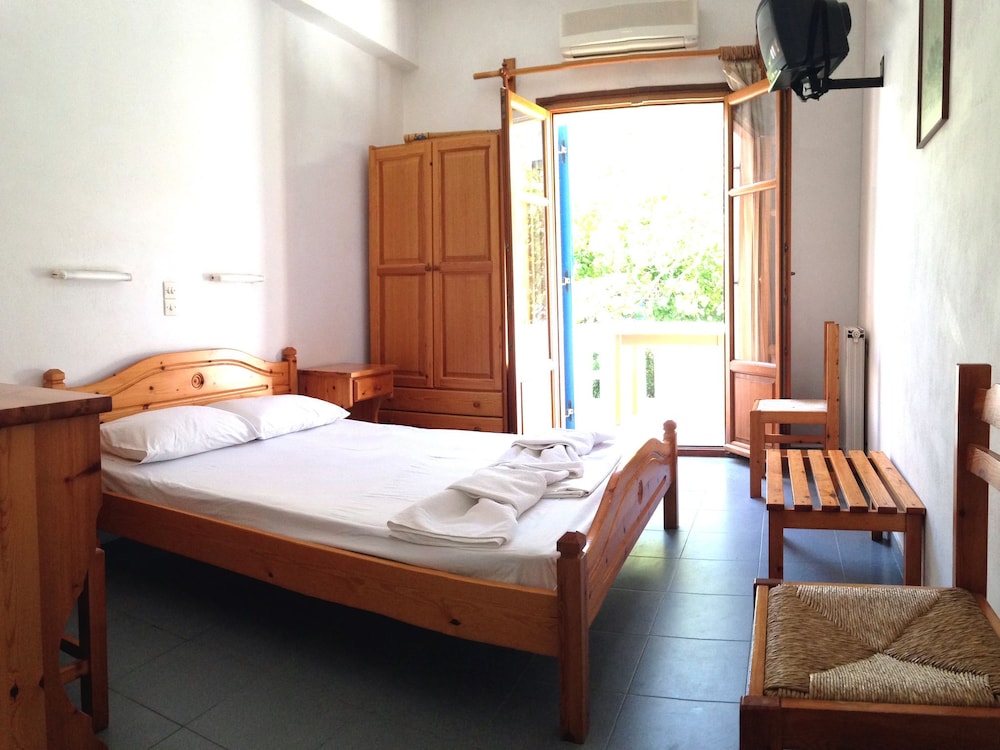 Hotel Helliniko 15/50