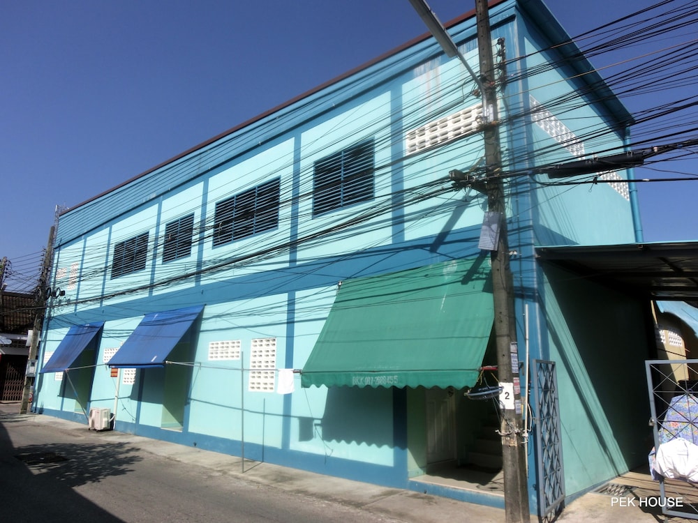 Pek House 1/33