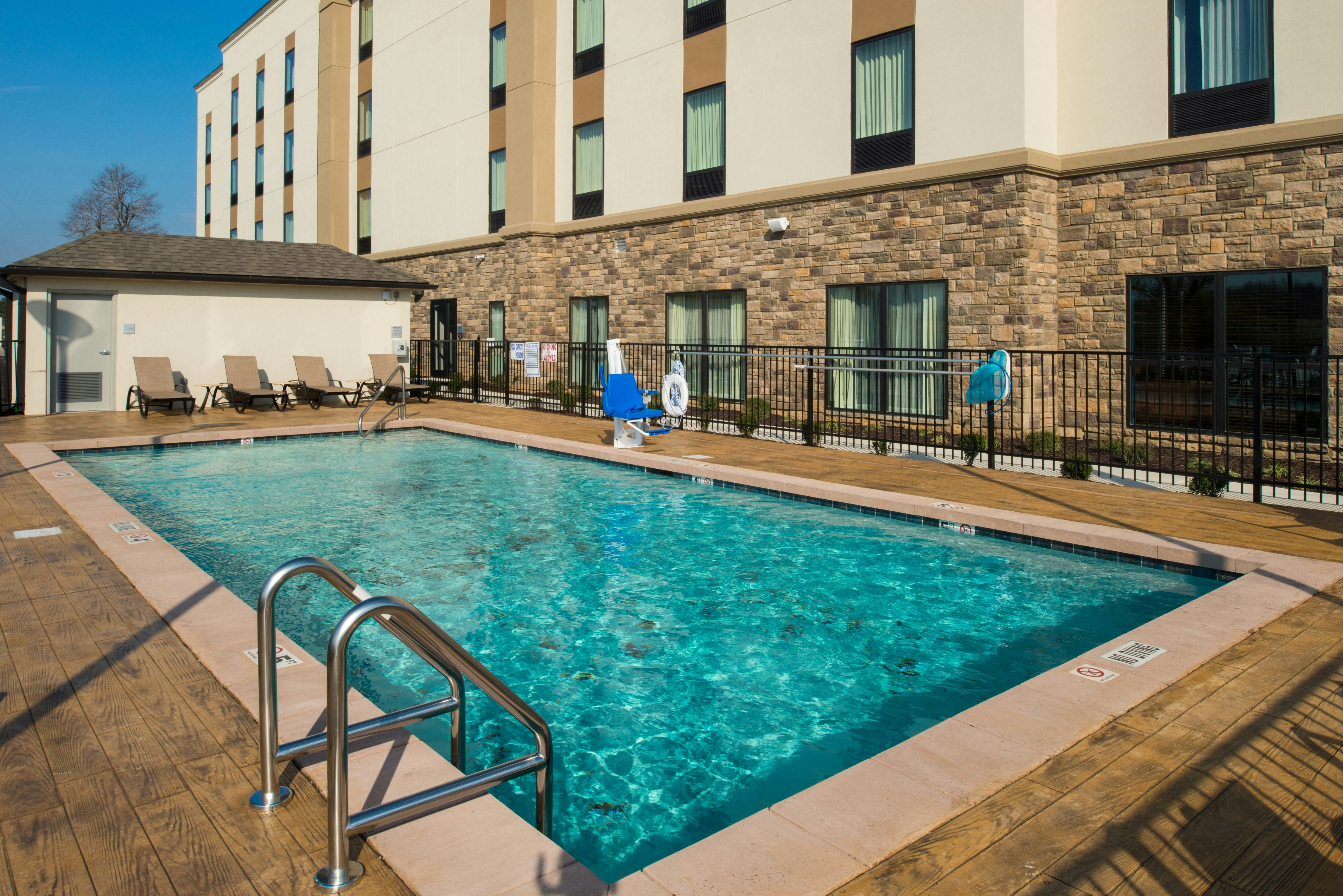 HAMPTON INN PARAGOULD 40/40