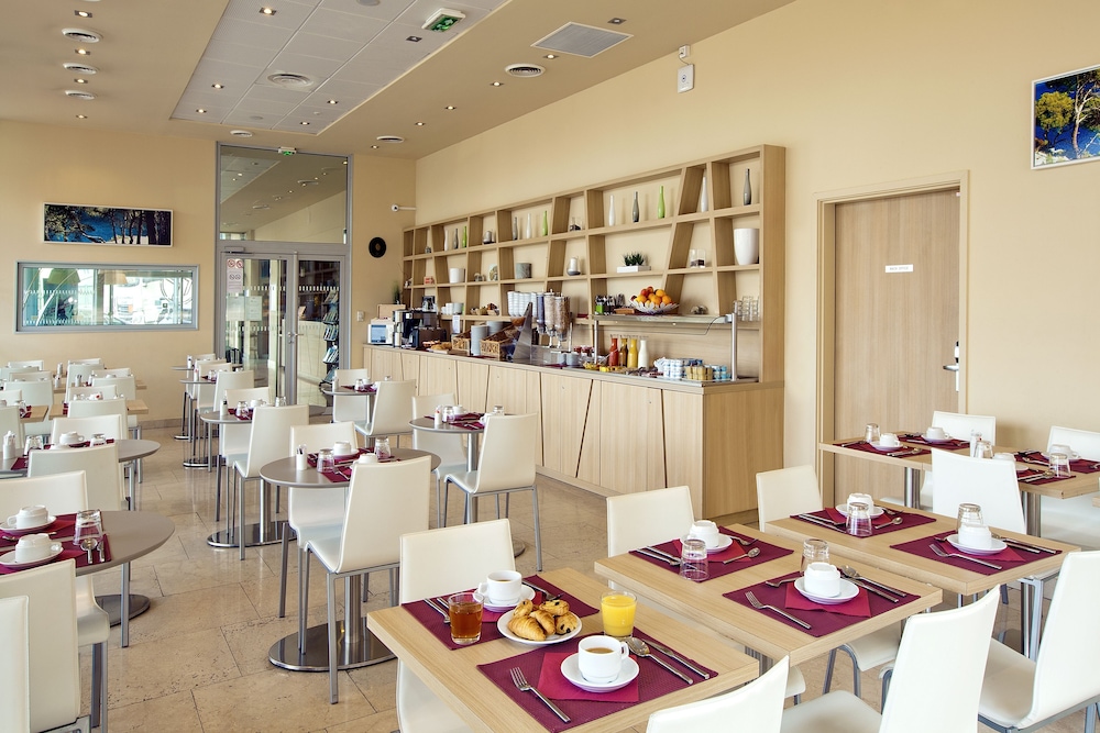 restaurant-cafeteria