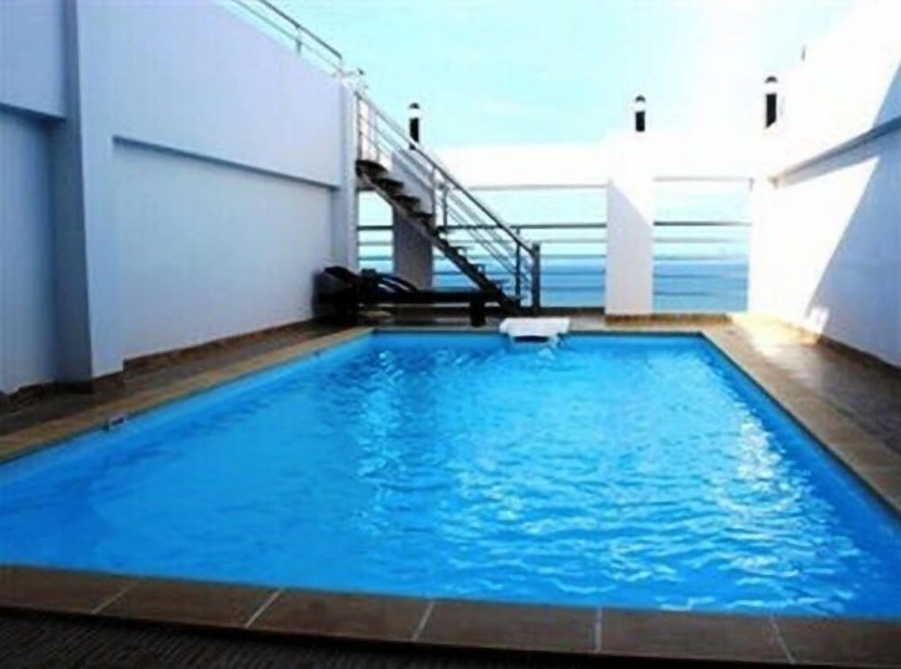 swimming pool spa
