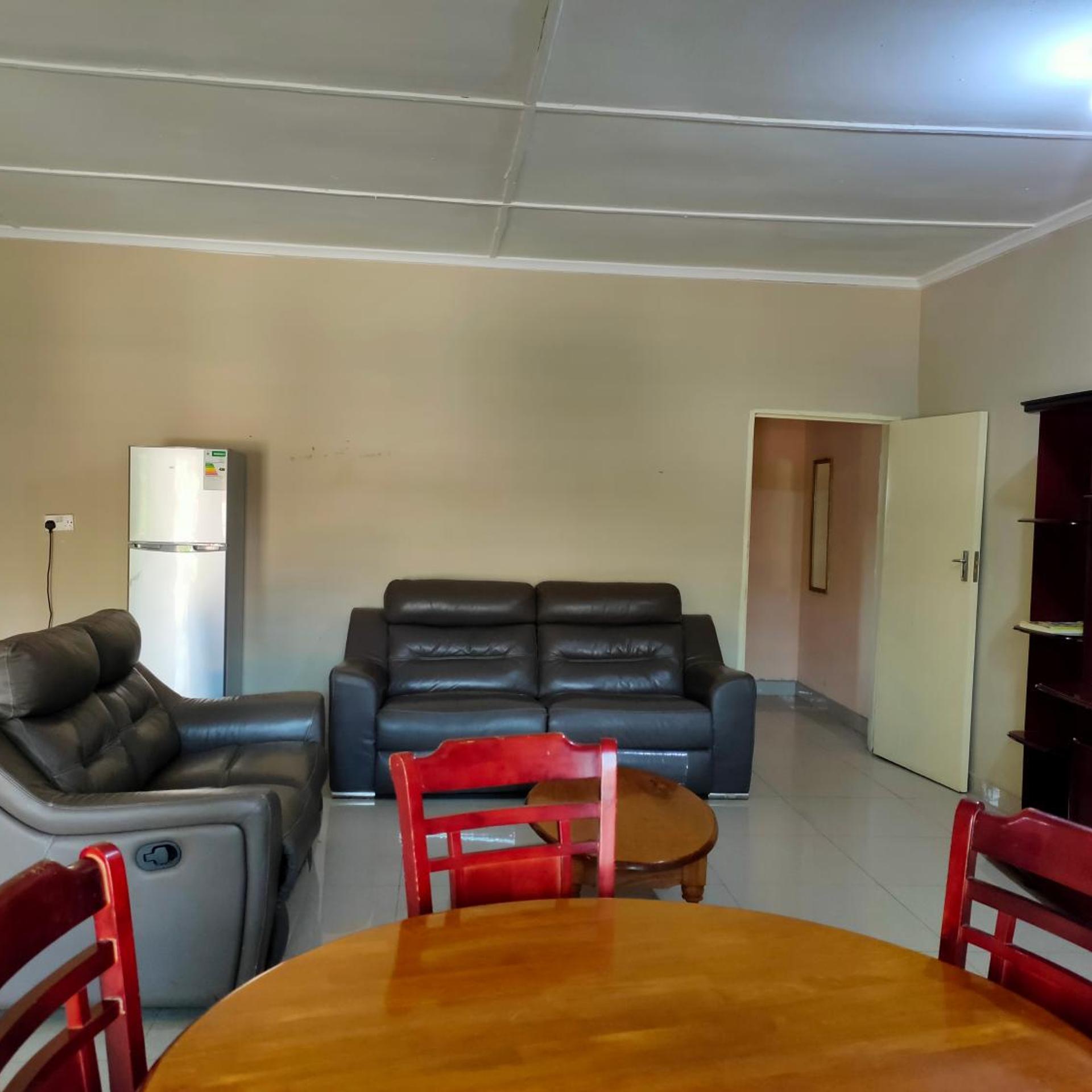 Golden Days Executive Lodge 27/50