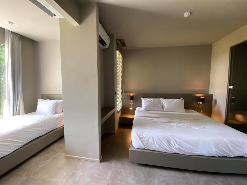 Doowall Hotel 10/52