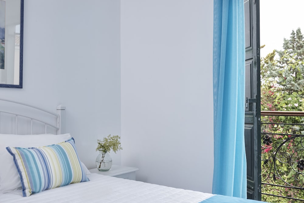 SPETSES RETREAT 12/22
