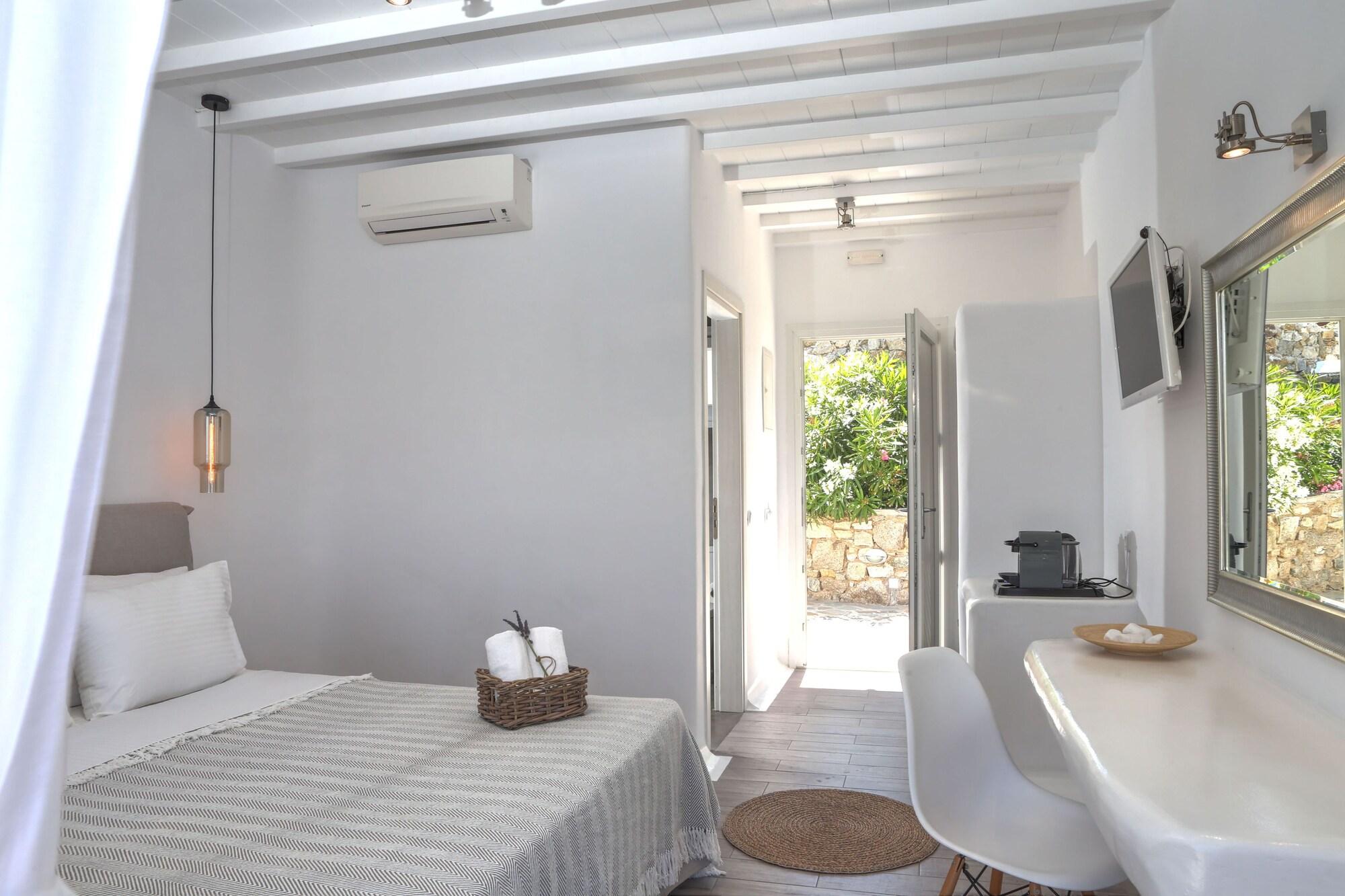 Deluxe, Sea View