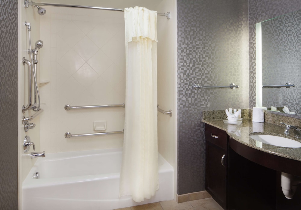 Homewood Suites by Hilton Pittsburgh Southpointe 12/72