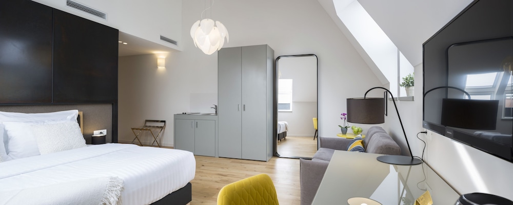 Junior Suite, Studio, City View