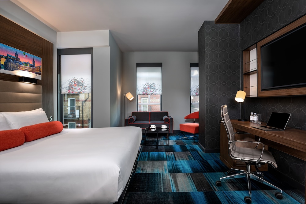 Aloft Dublin City 9/33