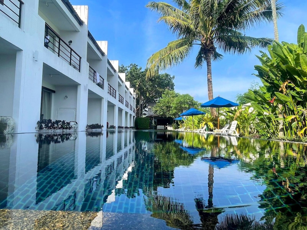 Tea Tree Spa Resort 70/82