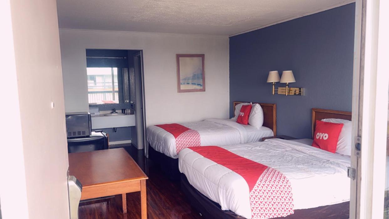 MAGNUSON HOTEL OPELIKA 6/45