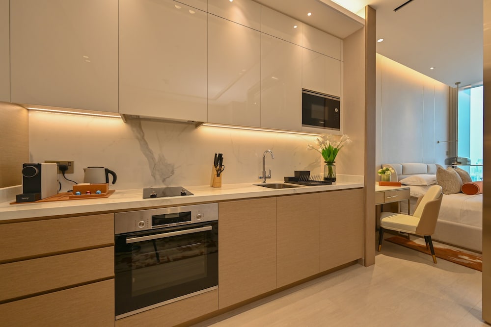 Onyx Rotana 61/61